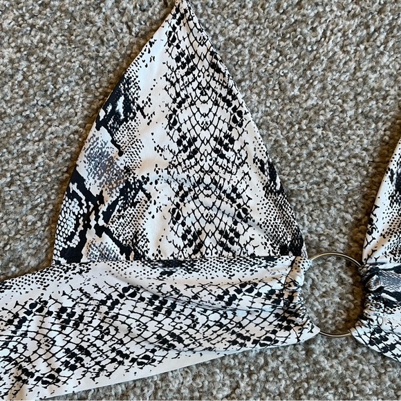 PrettyLittleThing Top - Picture 3 of 7